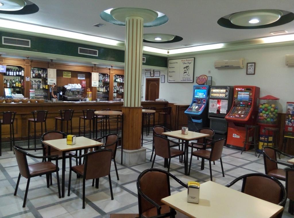 Hostal Don Pepe La Albuera Exterior photo